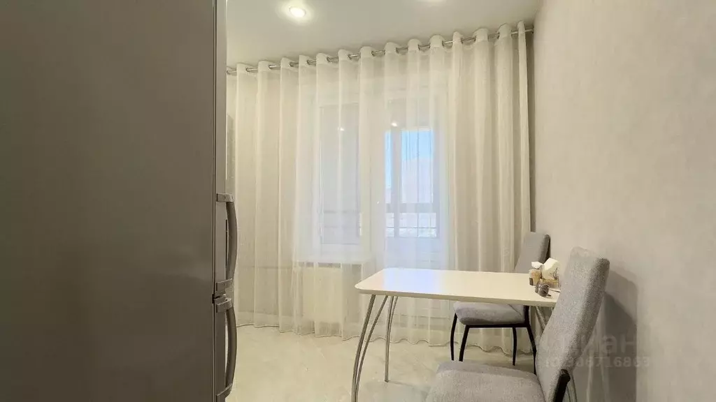 1-к кв. Татарстан, Казань ул. Баки Урманче, 4к2 (33.4 м) - Фото 2