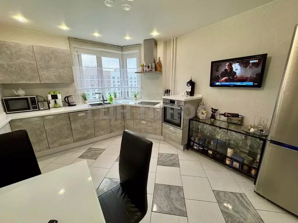 3-к кв. Москва ул. Лавриненко, 11к2 (80.0 м) - Фото 1