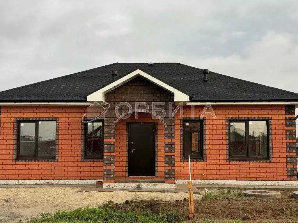 Дом в Тюменская область, Тюменский муниципальный округ, д. Ушакова ул. ... - Фото 1