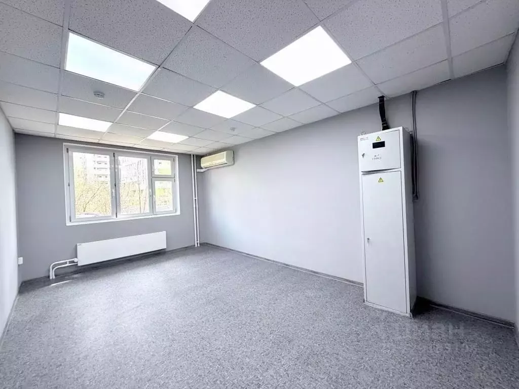 Помещение свободного назначения в Московская область, Красногорск бул. ... - Фото 1