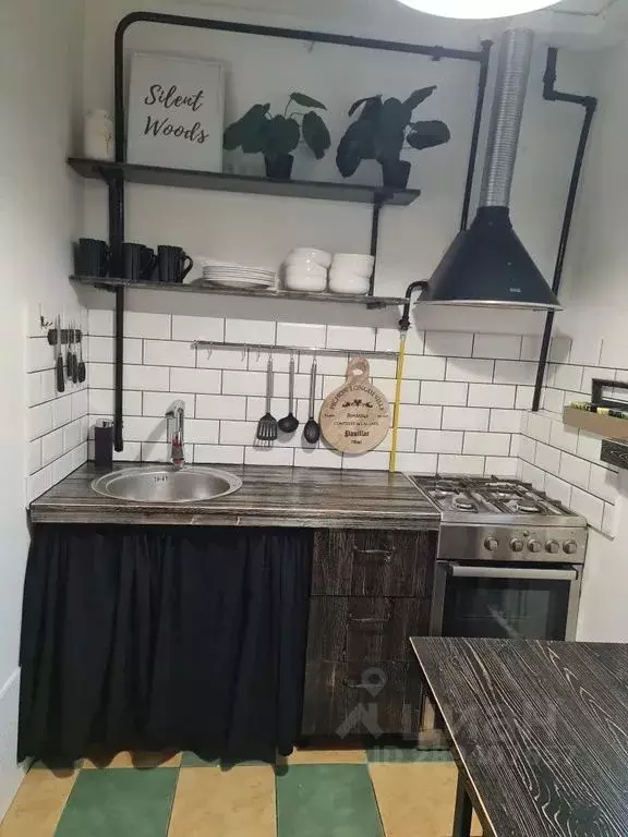 3-к кв. Ямало-Ненецкий АО, Новый Уренгой 2-й мкр, ул. ... - Фото 2