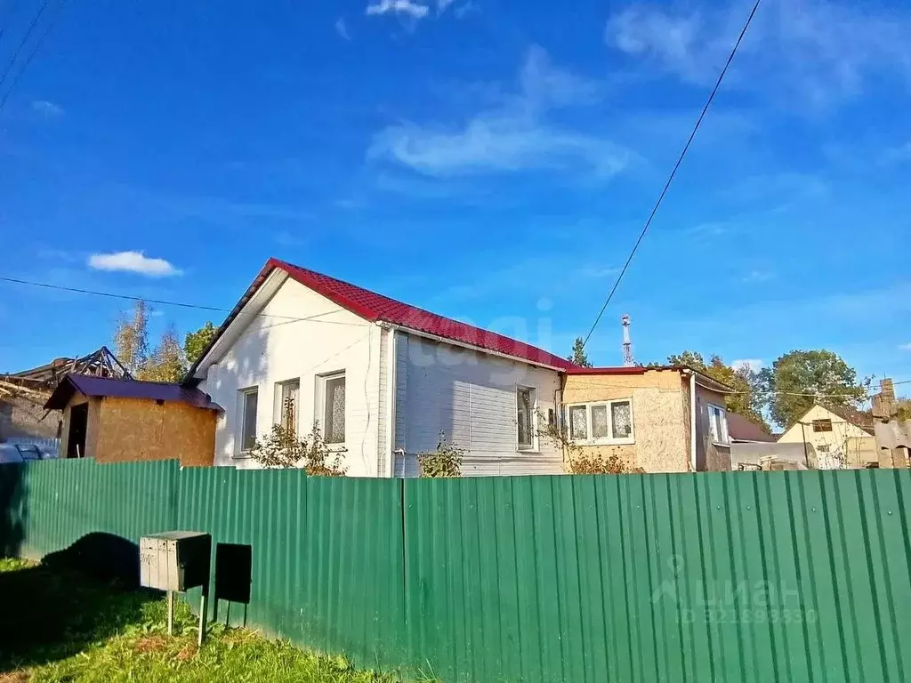 Дом в Смоленская область, Монастырщина пгт ул. Ленинская, 33 (73 м) - Фото 1