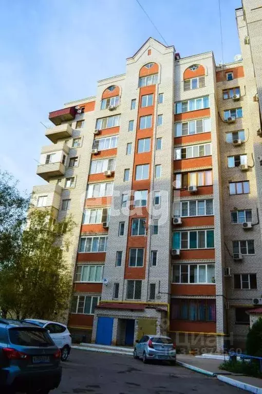 2-к кв. Астраханская область, Астрахань Южная ул., 23к2 (95.4 м) - Фото 0
