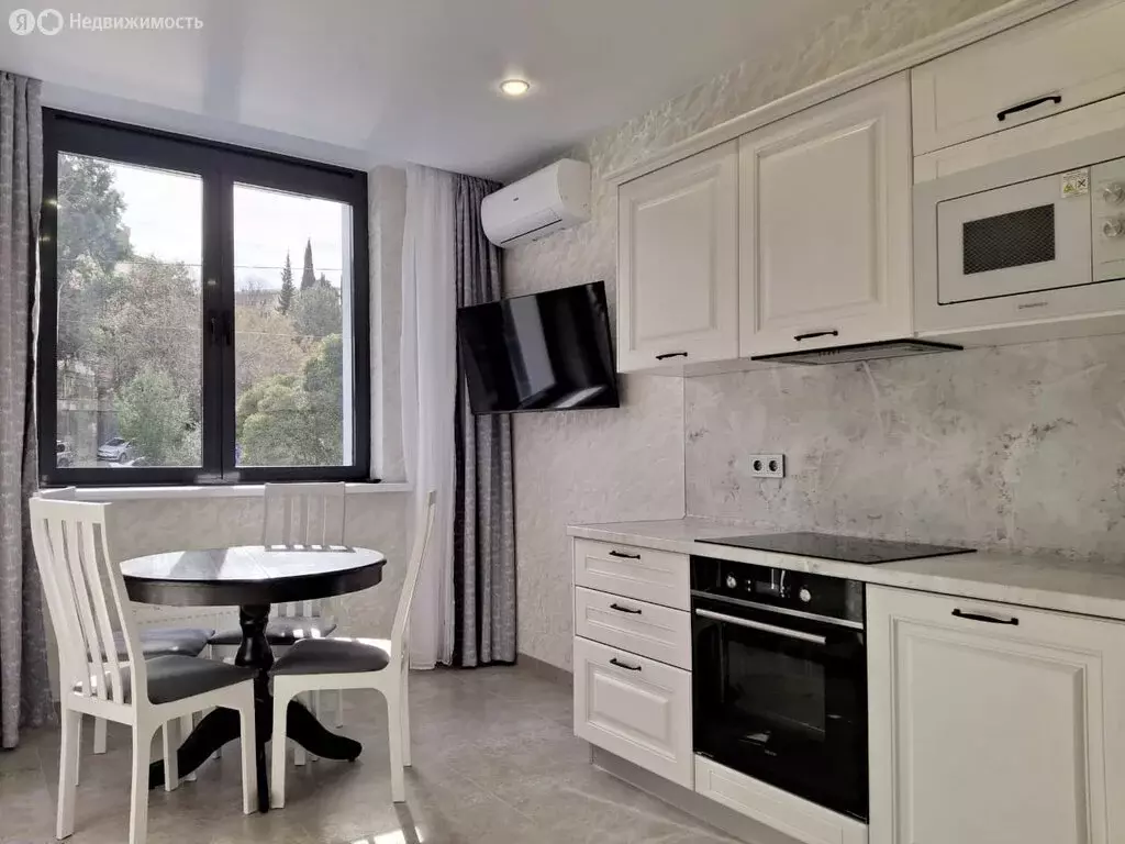 2-комнатная квартира: Сочи, микрорайон Бытха, Ясногорская улица, 16/2 ... - Фото 1