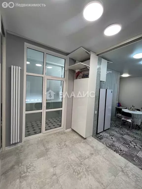 Квартира-студия: Белгород, улица Попова, 37 (59.8 м) - Фото 1