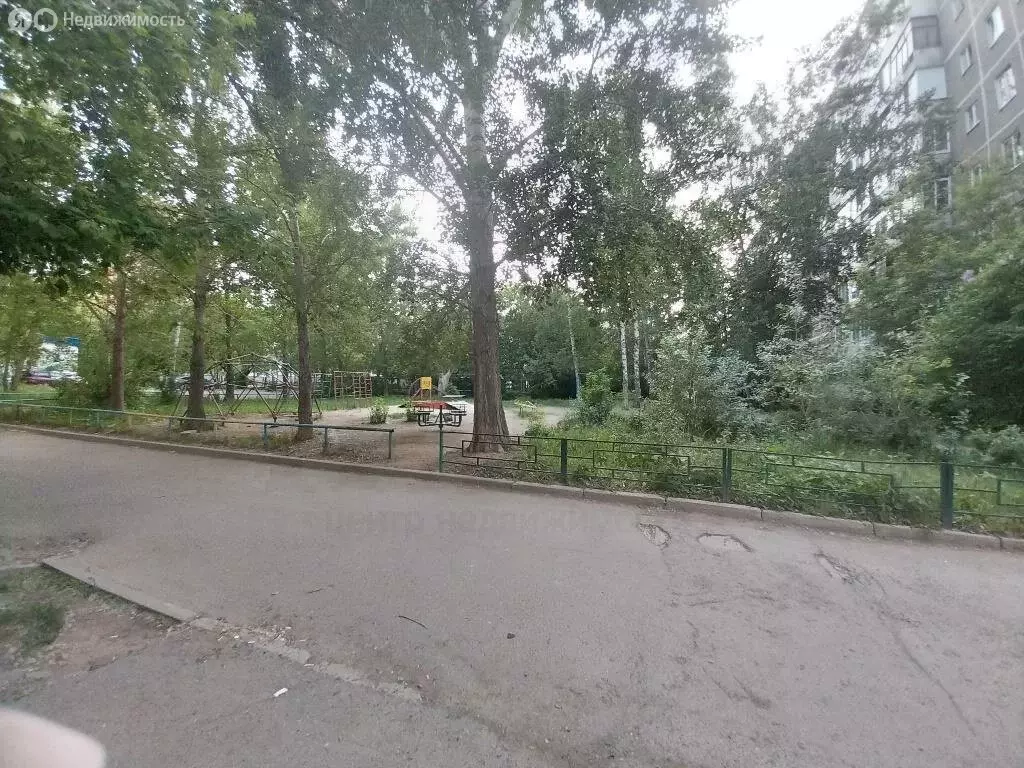 4-комнатная квартира: Екатеринбург, Боровая улица, 21 (64 м) - Фото 0