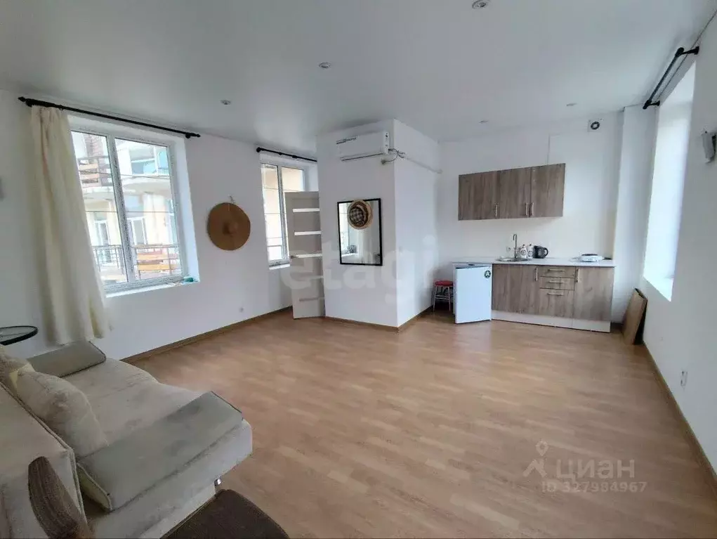 2-к кв. Крым, Алушта муниципальный округ, с. Солнечногорское ул. ... - Фото 1