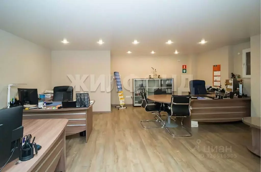 Офис в Новосибирская область, Новосибирск ул. Добролюбова, 162/1 (146 ... - Фото 2