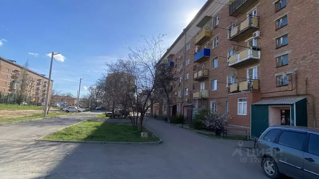 3-к кв. Астраханская область, Харабали 8-й кв-л, 13 (50.5 м) - Фото 1