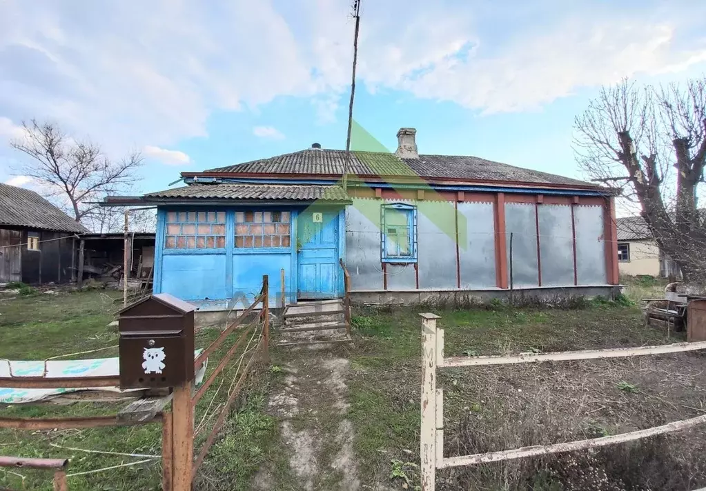 Дом в Воронежская область, Хохольский район, Староникольское с/пос, с. ... - Фото 0