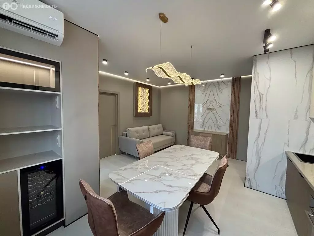 2-комнатная квартира: Анапа, улица Ленина, 241к2 (60 м) - Фото 1