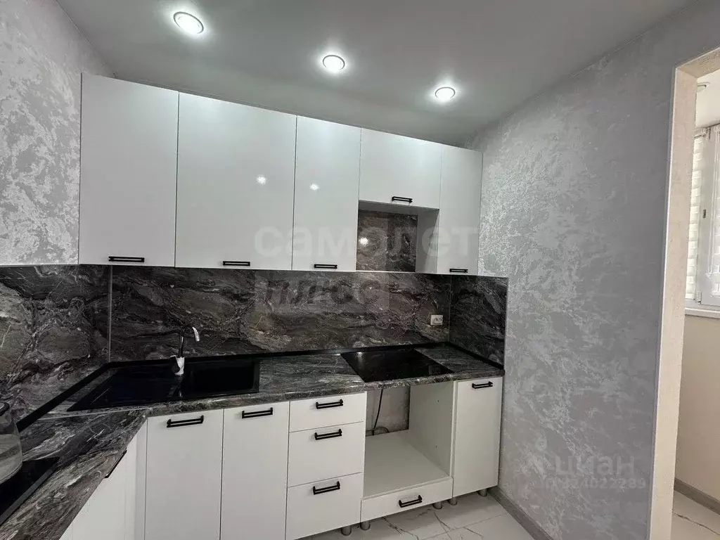 2-к кв. Оренбургская область, Оренбург Планерная ул., 4 (50.4 м) - Фото 1