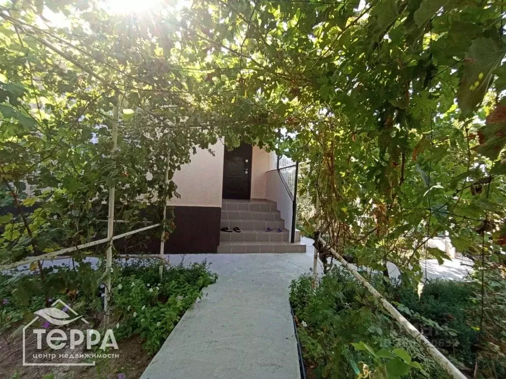 Дом в Крым, Раздольненский район, с. Ботаническое ул. 40 лет Победы, 3 ... - Фото 1