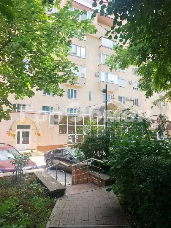 Продается 5-комнатная квартира - Фото 1