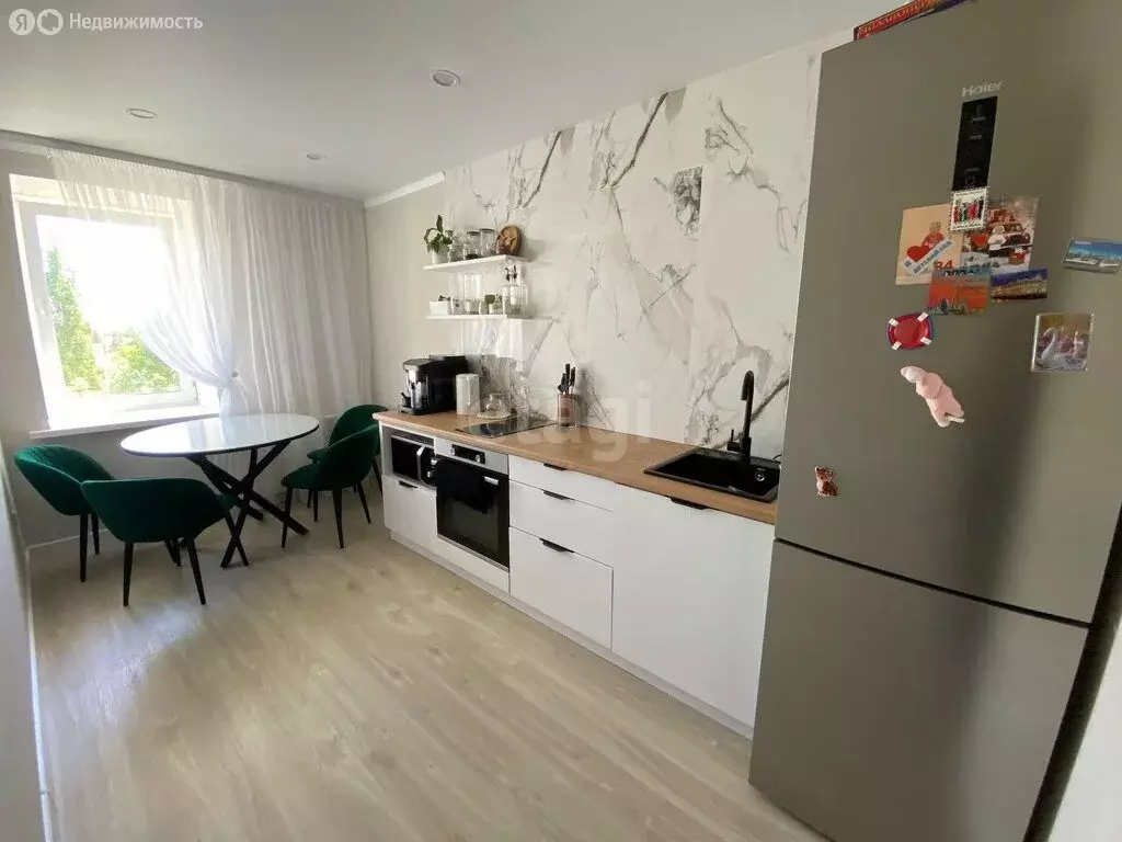 4-комнатная квартира: Стерлитамак, микрорайон Михайловский, улица ... - Фото 1