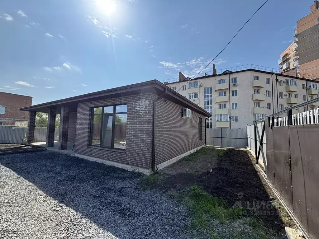 Дом в Ростовская область, Ростов-на-Дону 2-й Атмосферный пер. (133 м) - Фото 1