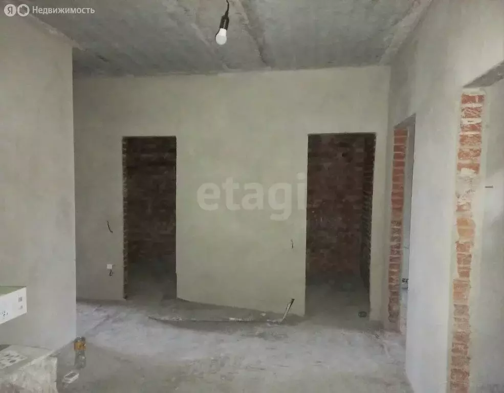 3-комнатная квартира: Владикавказ, улица Коблова, 1к1 (95.2 м) - Фото 1