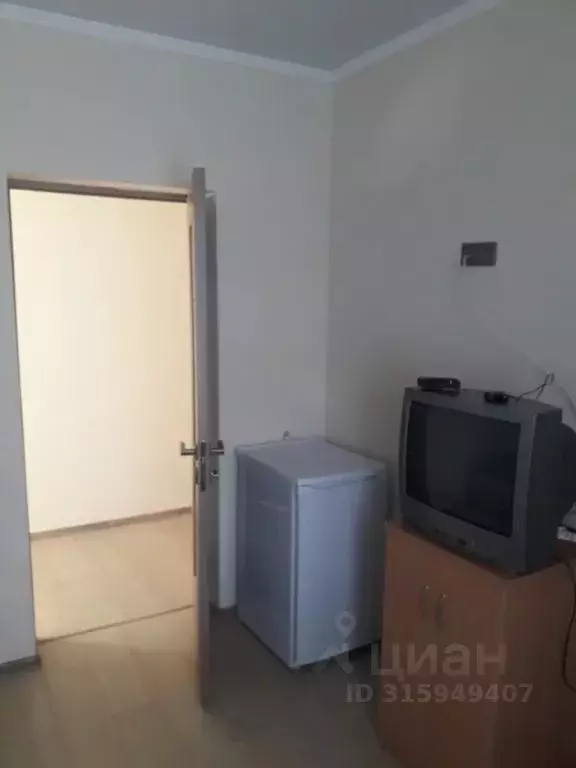 Комната Крым, Сакский район, Новофедоровка пгт пер. 30-го Авиаполка, 6 - Фото 1