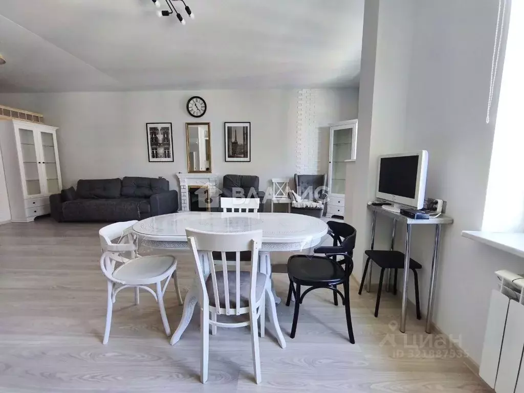 2-к кв. Воронежская область, Воронеж пл. Ленина, 6/1 (75.2 м) - Фото 2