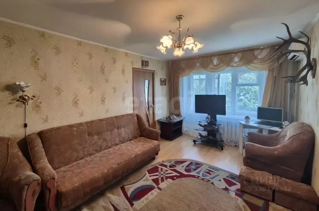 2-к кв. Брянская область, Брянск ул. Димитрова, 43 (45.0 м) - Фото 0