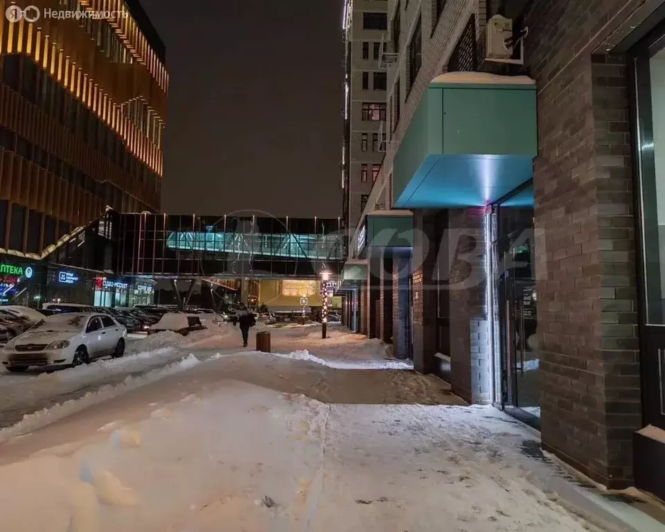 1-комнатная квартира: Тюмень, улица Тимофея Чаркова, 87 (39 м) - Фото 1