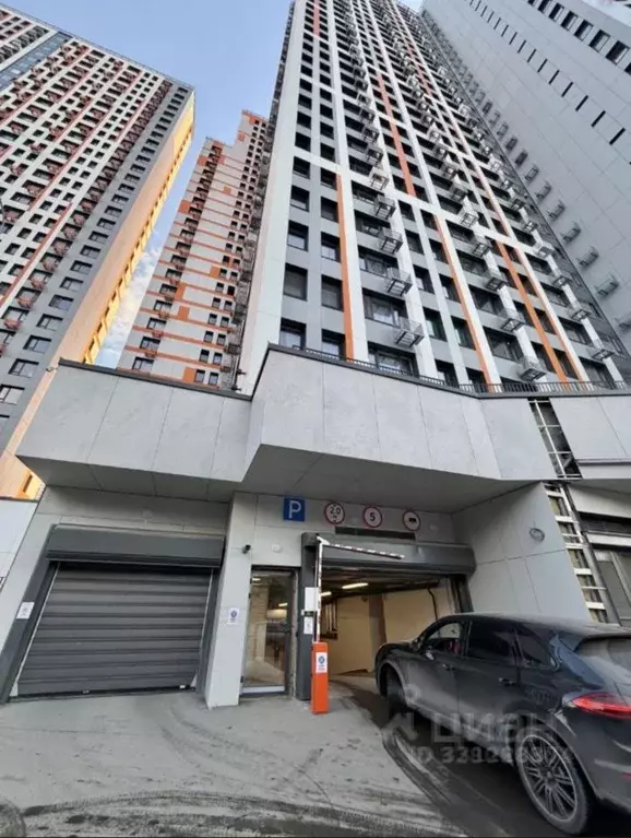 Гараж в Московская область, Красногорск ул. Тенистых Аллей, 1к3 (14 м) - Фото 1