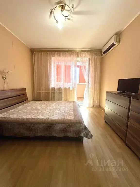 2-к кв. Белгородская область, Старый Оскол Степной мкр, 6 (62.0 м) - Фото 0