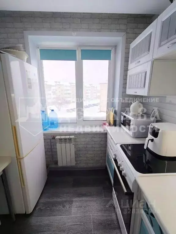2-к кв. Кемеровская область, Топки Красная Горка мкр, 20 (47.4 м) - Фото 1