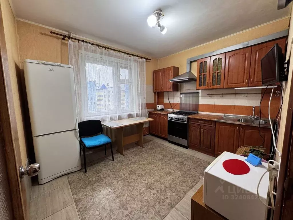 2-к кв. Орловская область, Орел Планерная ул., 50 (61.0 м) - Фото 1