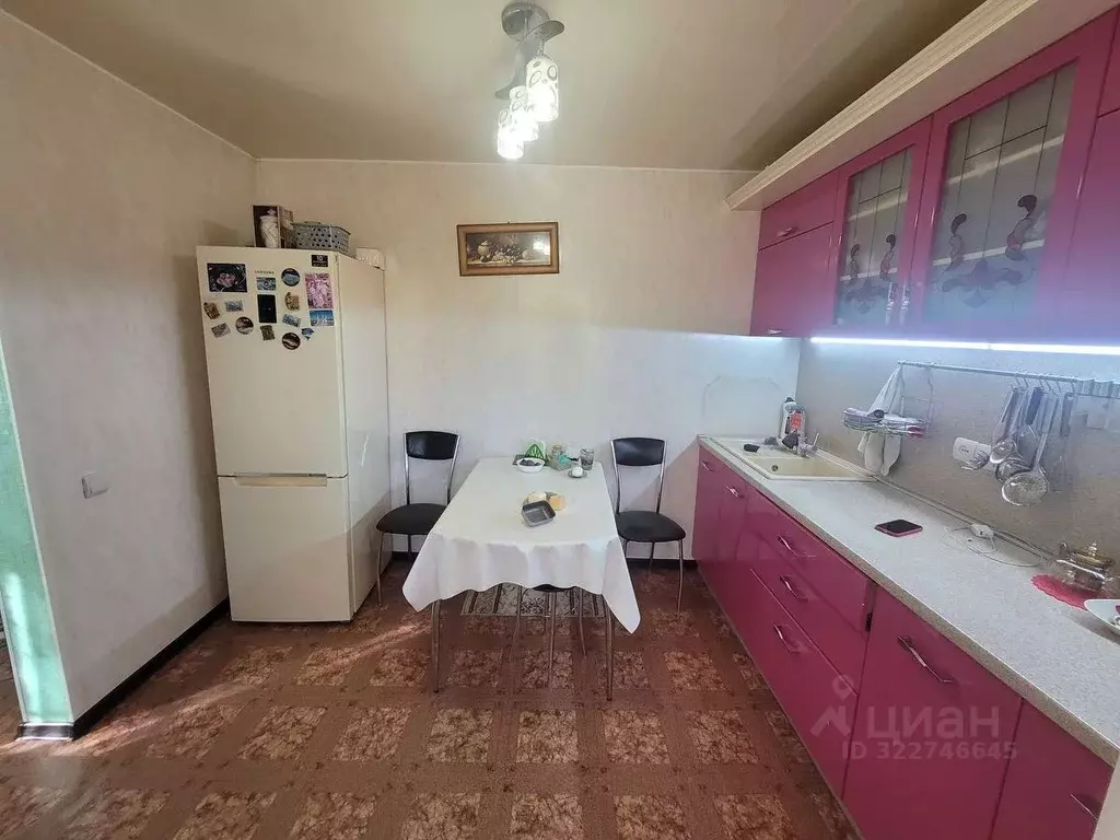 3-к кв. Астраханская область, Астрахань ул. Куликова, 73к1 (65.3 м) - Фото 2