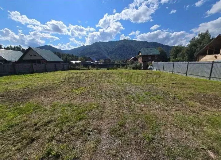 Участок в Алтай, Чемальский район, с. Чемал  (10.0 сот.) - Фото 0