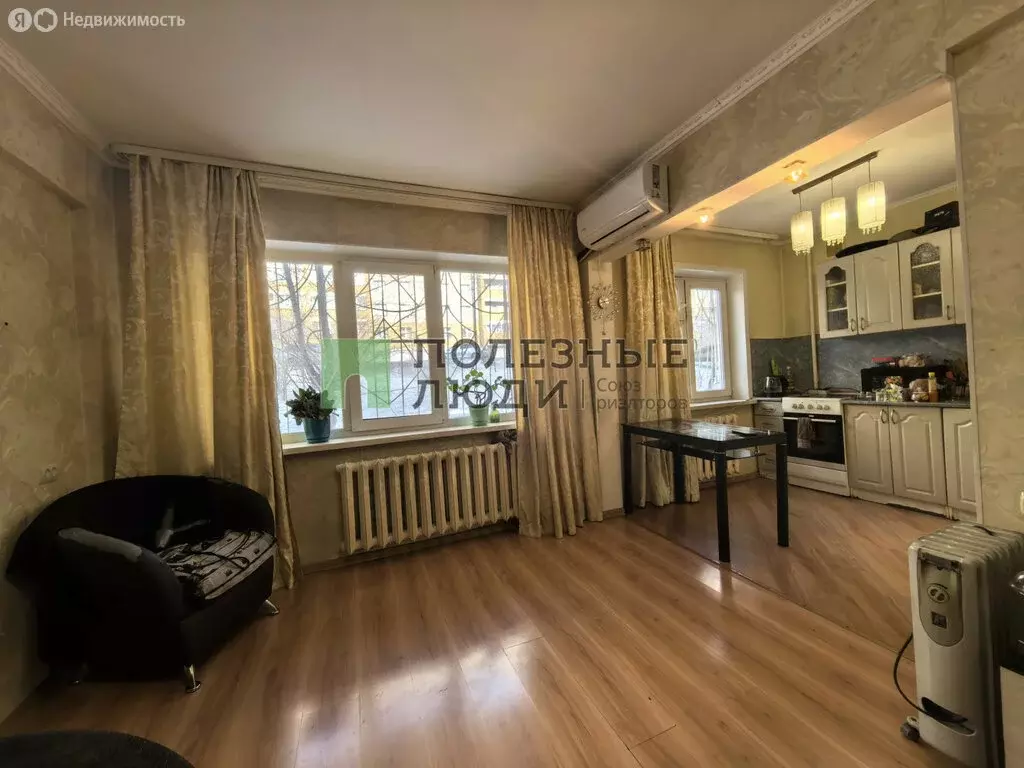 2-комнатная квартира: Чита, улица Гагарина, 10 (45 м) - Фото 1