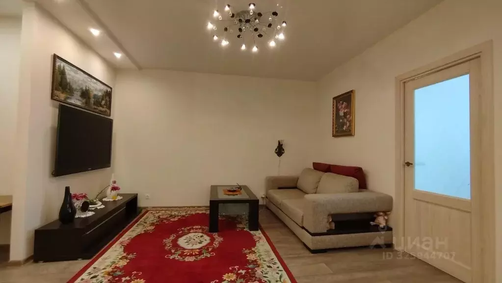 2-к кв. Волгоградская область, Волгоград ул. 8-й Воздушной Армии, 6А ... - Фото 1