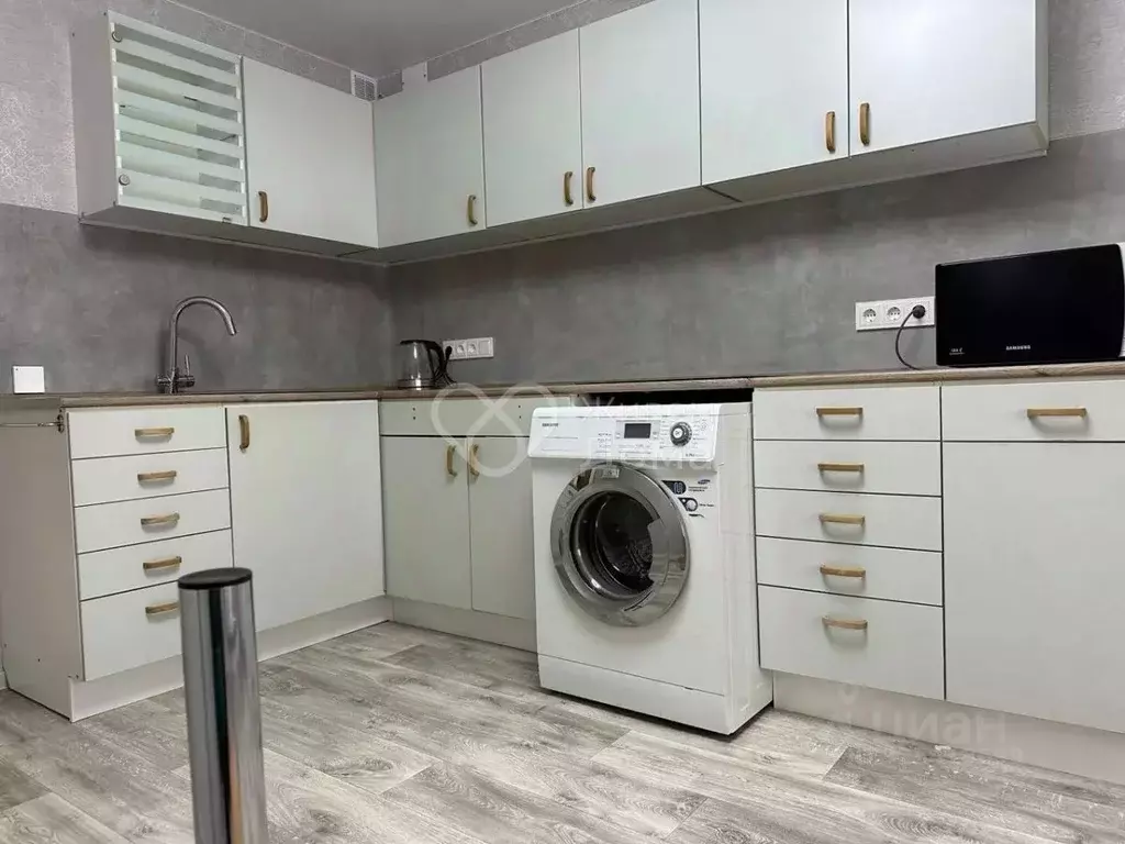 4-к кв. Волгоградская область, Волгоград пос. Ангарский, ул. Маршала ... - Фото 1