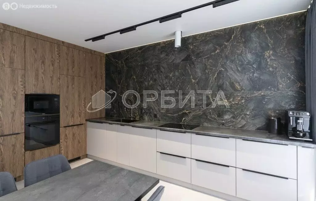 3-комнатная квартира: Тюмень, улица Михаила Сперанского, 45 (100 м) - Фото 2