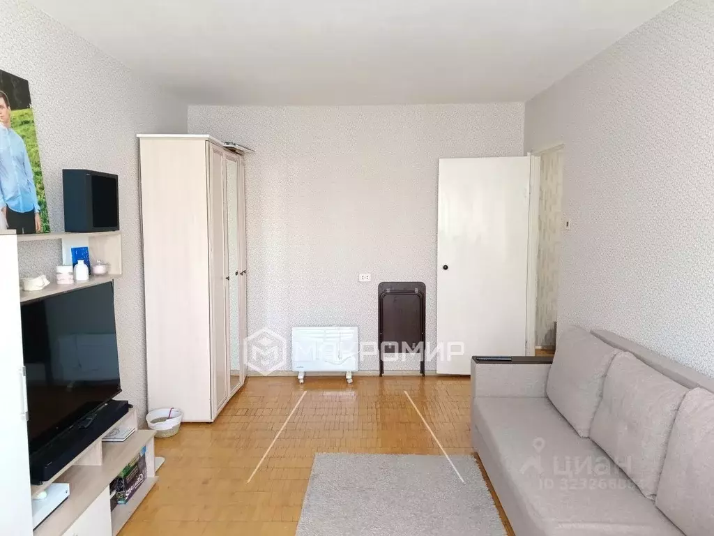 2-к кв. Кировская область, Киров просп. Строителей, 38 (53.0 м) - Фото 2