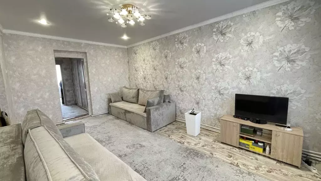 2-к кв. Татарстан, Арск ул. Галиаскара Камала, 2Б (51.4 м) - Фото 1