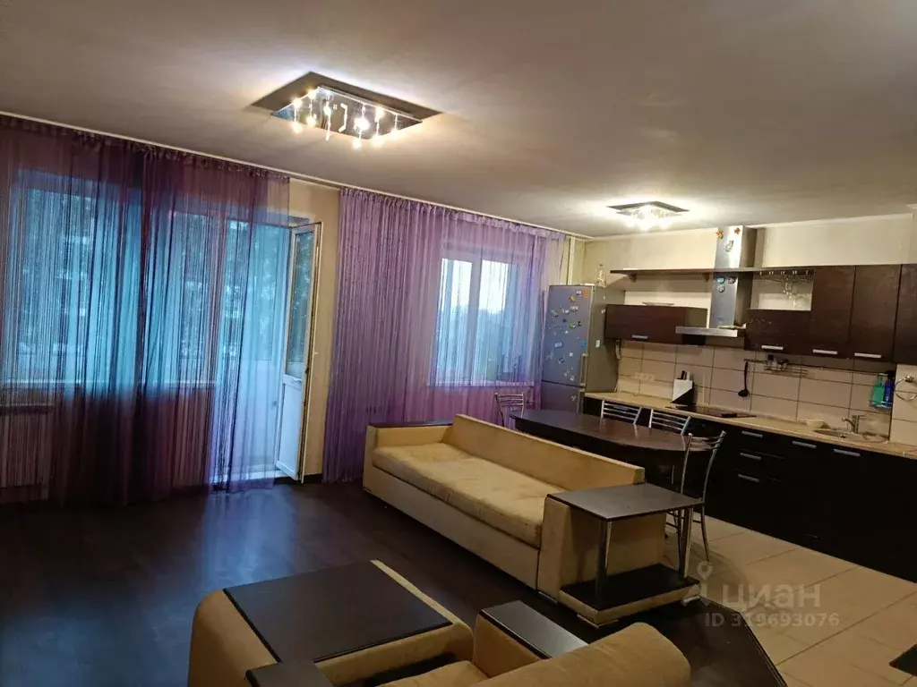 3-к кв. Томская область, Томск ул. Говорова, 48 (67.0 м) - Фото 2