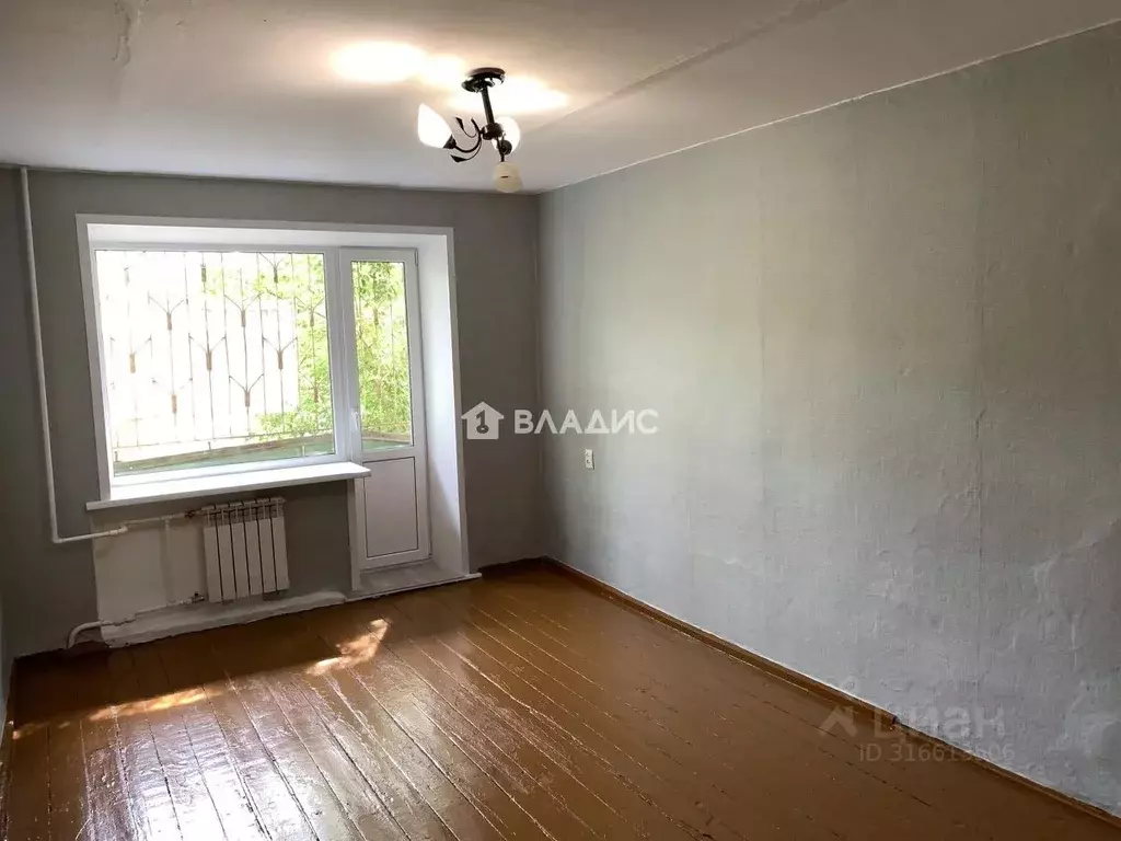 1-к кв. Бурятия, Улан-Удэ ул. Калашникова, 17 (30.7 м) - Фото 2