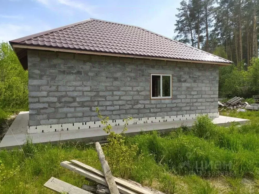 Дом в Свердловская область, Березовский муниципальный округ, пос. ... - Фото 1