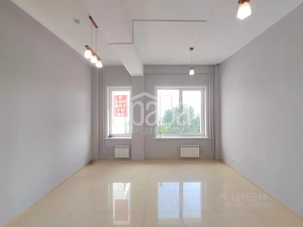 Помещение свободного назначения в Красноярский край, Красноярск ул. ... - Фото 1