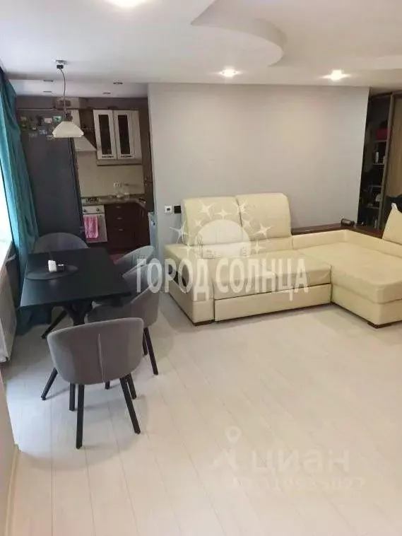 2-к кв. Омская область, Омск Учебная ул., 197Б (54.0 м) - Фото 1