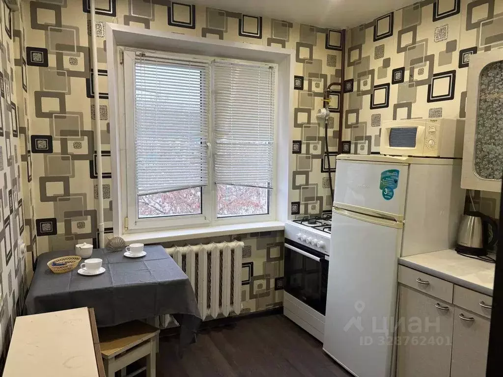 1-к кв. Удмуртия, Сарапул Интернациональная ул., 62 (20.0 м) - Фото 2