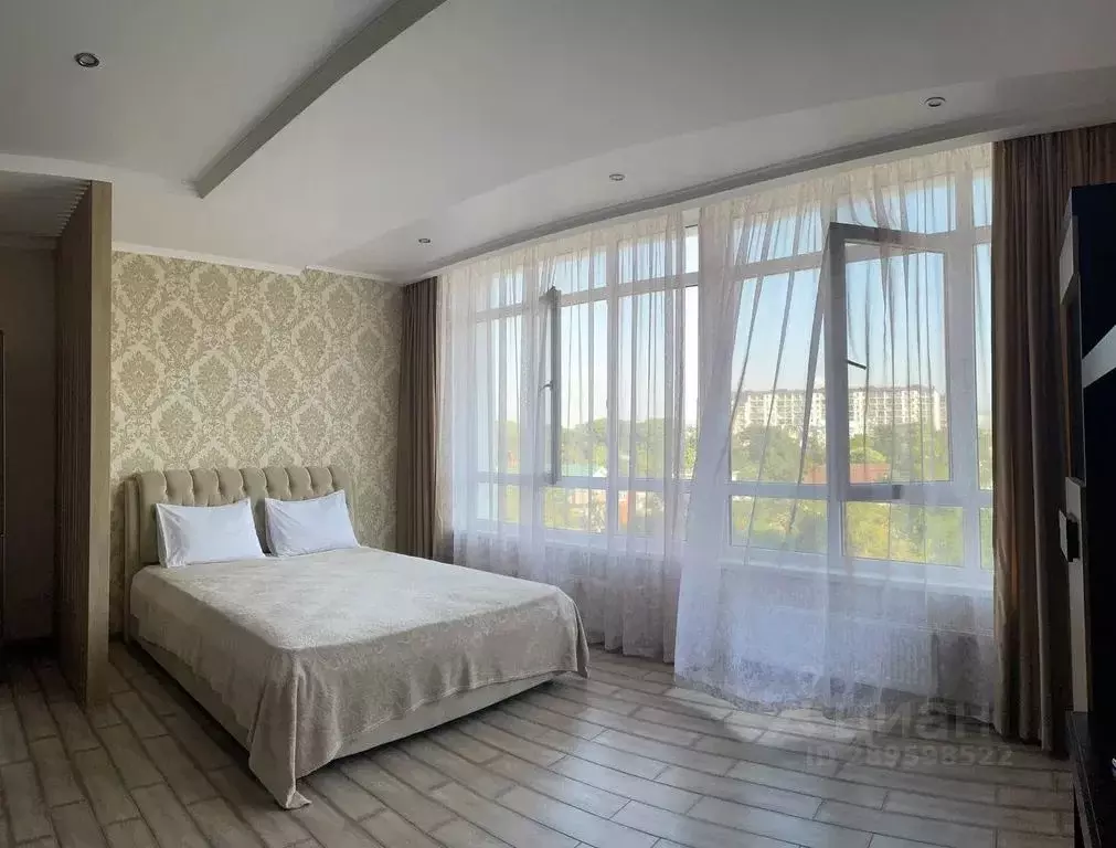 1-к кв. Краснодарский край, Анапа ул. Кирова, 1 (46.0 м) - Фото 0