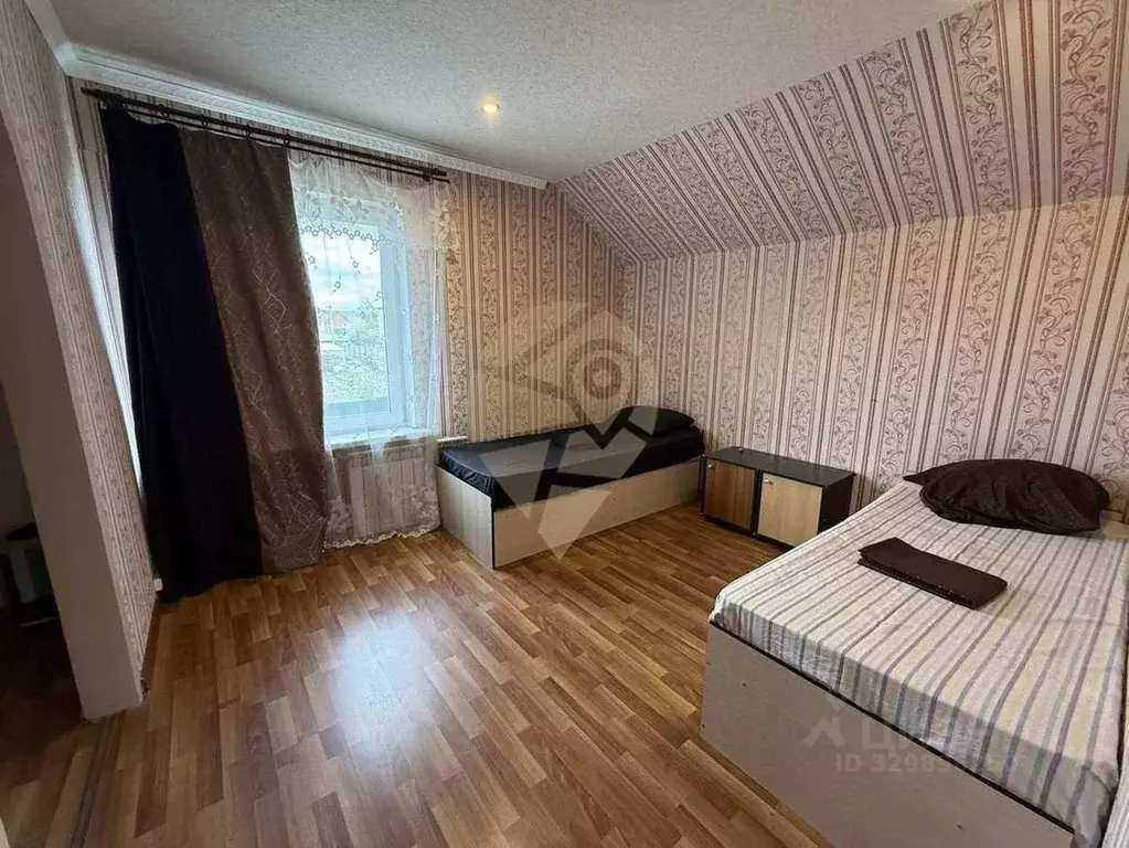 Дом в Белгородская область, Старый Оскол ул. Монтажников (100 м) - Фото 1