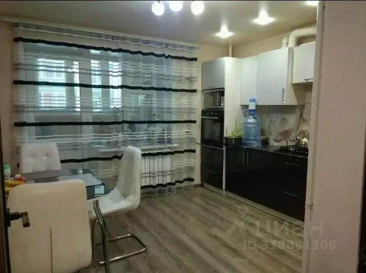 2-к кв. Татарстан, Зеленодольск просп. Строителей, 18Б (60.0 м) - Фото 0