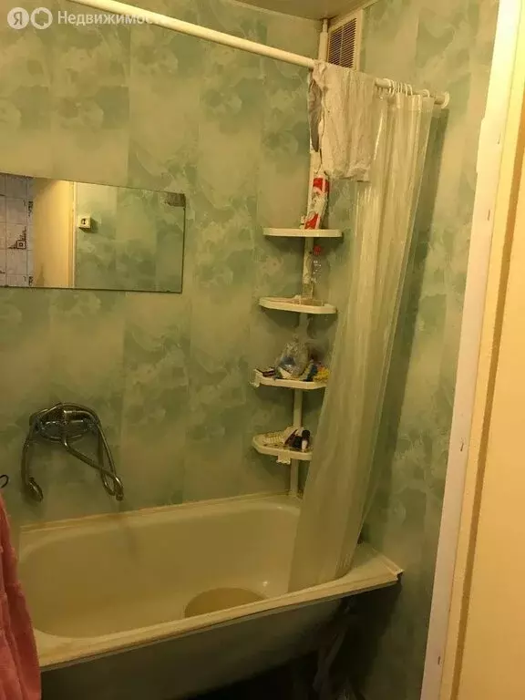 2-комнатная квартира: Чусовой, улица 50 лет ВЛКСМ, 18 (50 м) - Фото 1