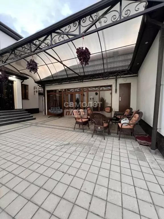 Дом в Кабардино-Балкария, Нальчик ул. Кешокова, 180 (360 м) - Фото 2
