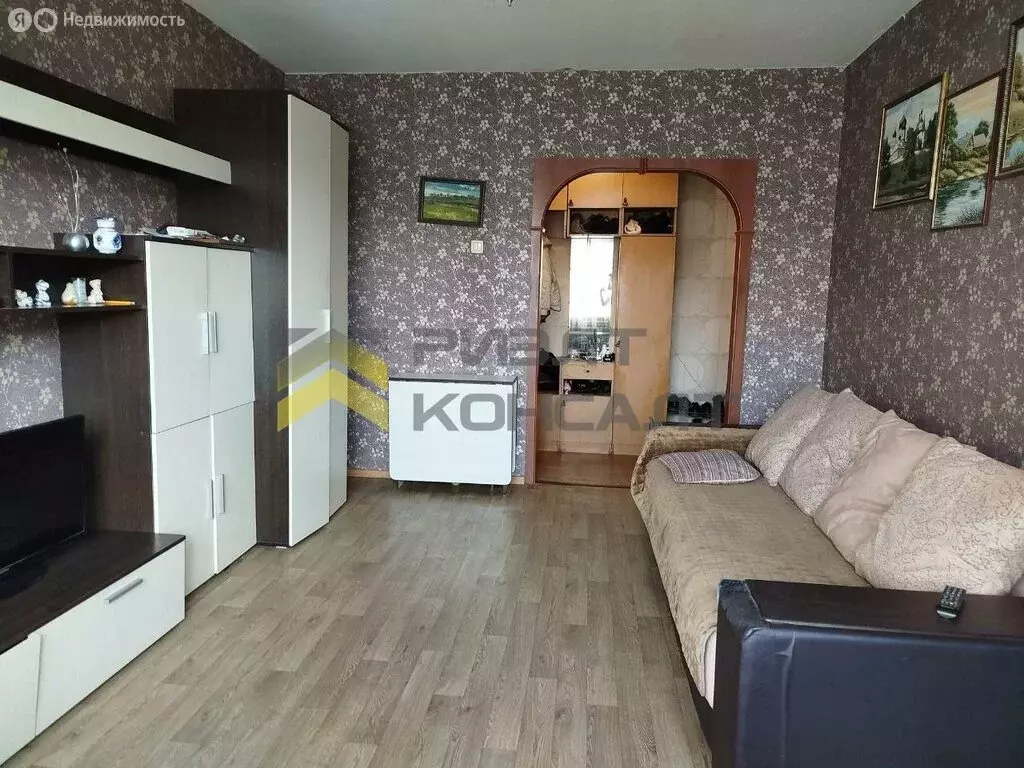 3-комнатная квартира: Омск, улица 5-й Армии, 3 (63.2 м) - Фото 0