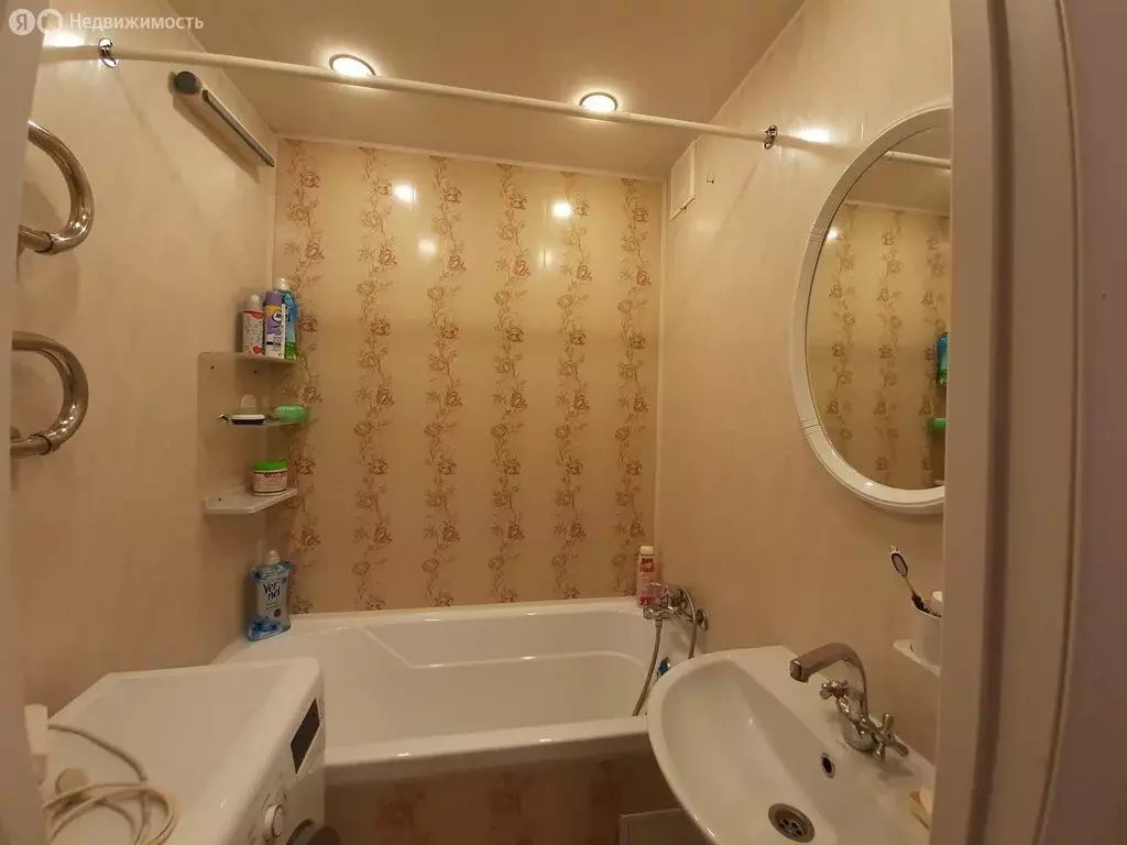 3-комнатная квартира: Тольятти, улица 40 лет Победы, 104 (66 м) - Фото 2